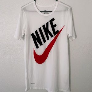 Nike dri-FIT white t-shirt men’s